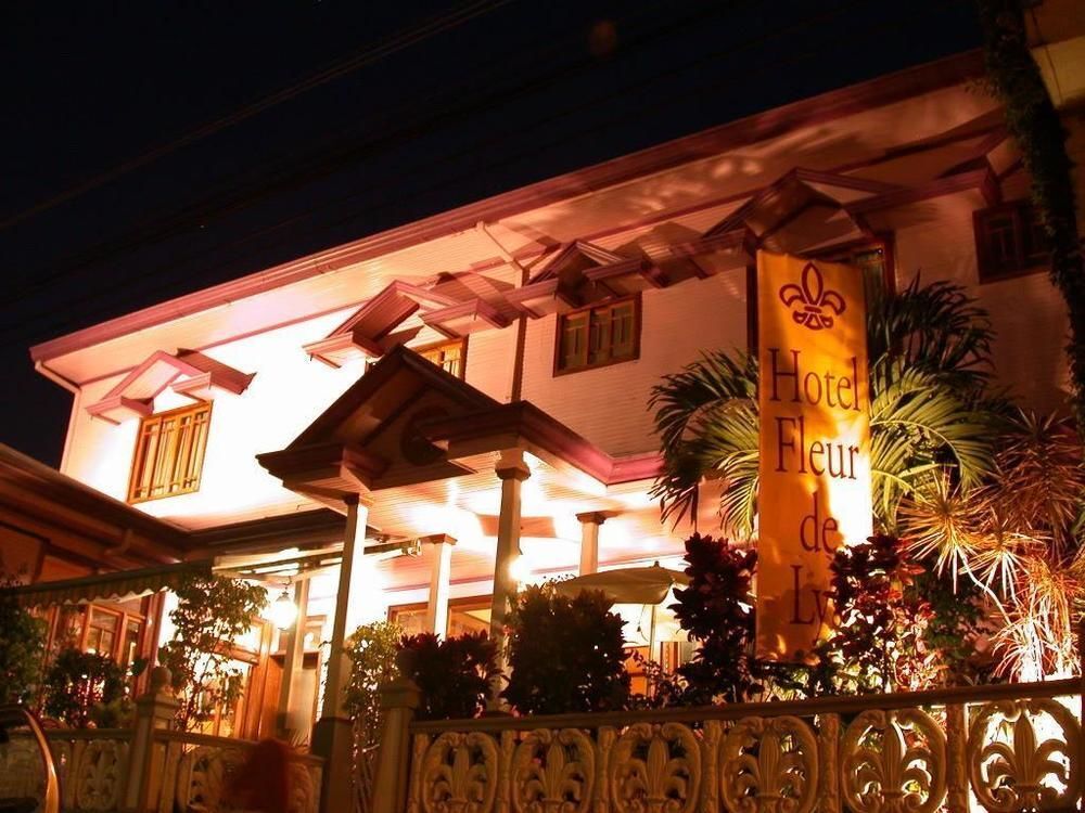 Fleur De Lys Hotel