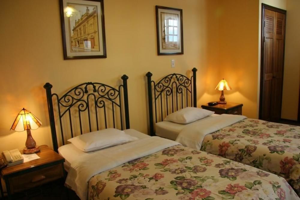 Fleur De Lys San Jose (San Jose)